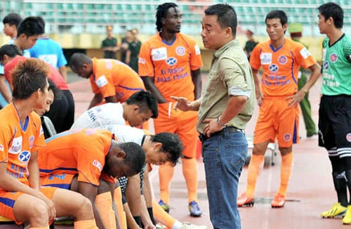 Vụ XMXT.SG bỏ giải: Bầu Thủy ra "tối hậu thư" với VFF, VPF