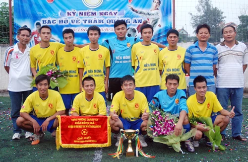 Đội Báo ANTĐ đăng quang đầy thuyết phục