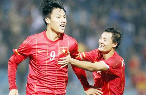 Mạc Hồng Quân được CLB Sparta Praha “cởi trói”