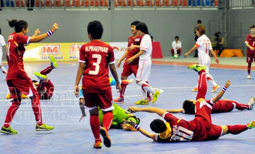 Thua 0-5, Futsal nữ Việt Nam lại lỡ hẹn ngôi Hậu SEA Games