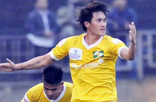 Công Vinh và ngày đặc biệt 25-1