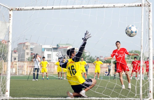 Đoạt vé chung kết trên chấm luân lưu