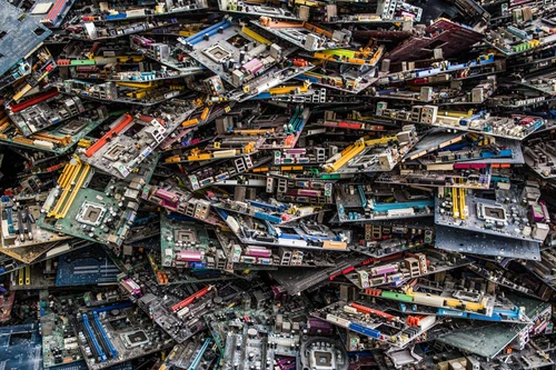 Tốc độ xả rác thải điện tử ra môi trường cao gấp năm lần khả năng xử lý