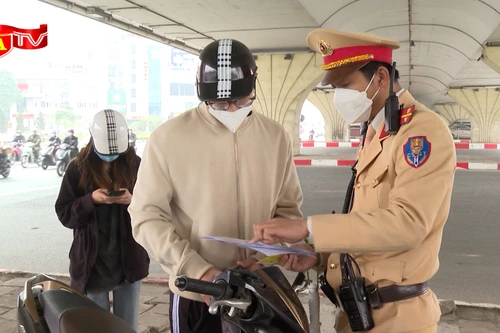 Nhiều quy định mới về dừng phương tiện của CSGT, từ 2025