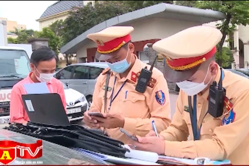 Cảnh sát giao thông dùng công nghệ giảm thời gian kiểm tra, tránh chồng chéo