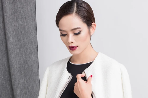 Top 5 Vietnam Next Top Model Trần Hiền đẹp ngỡ ngàng trong sắc đen trắng