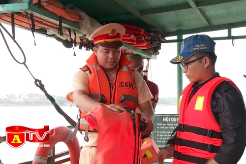 Đảm bảo ATGT đường thuỷ trước mùa mưa bão