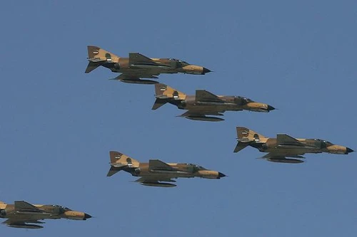 Mỹ cáo buộc 2 công dân bán phụ tùng máy bay chiến đấu cho Iran