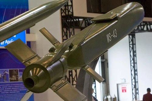 Trung Quốc thử nghiệm bom lượn phóng bằng rocket cho Indonesia