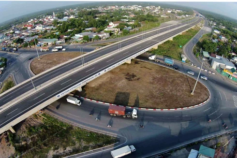 Đề xuất gần 230.000 tỷ đồng làm cao tốc Bắc - Nam: Cần tính toán trên cơ sở nguồn lực thực tế 