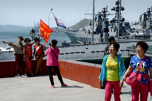 Bóp méo lịch sử và chiêu kiếm tiền của hướng dẫn viên Trung Quốc 