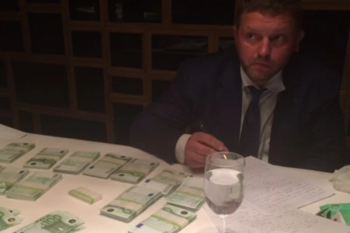 Thống đốc đối lập Nga bị bắt quả tang nhận khoản hối lộ khủng