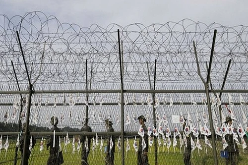 Quan chức hai miền Triều Tiên hội đàm bí mật