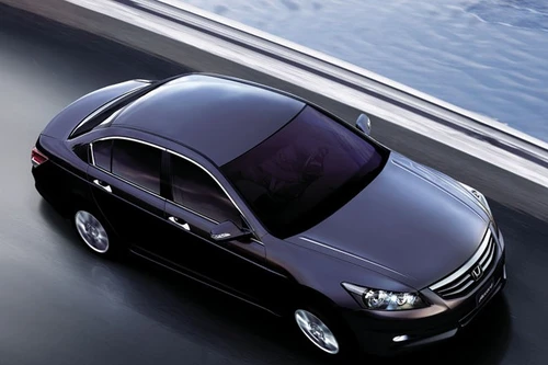 Honda Accord 2.4L có giá 1,435 tỷ đồng