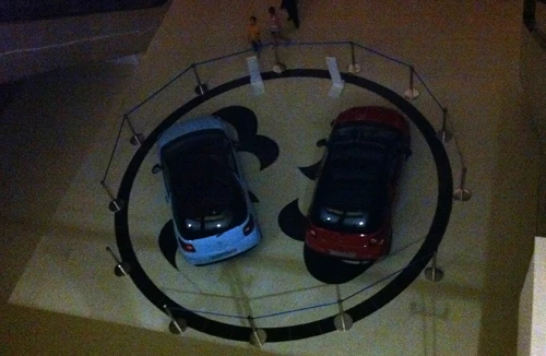 Phập phù điện đóm ở trung tâm thương mại Pico Mall