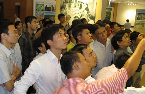 Đổ xô đi xem hình hài Hà Nội vài chục năm sau