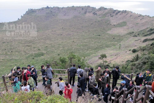 Lọt thỏm trong miệng núi lửa Seongsan