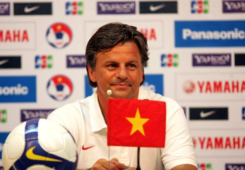 Falko Goetz: Đừng dại dột mà bán độ