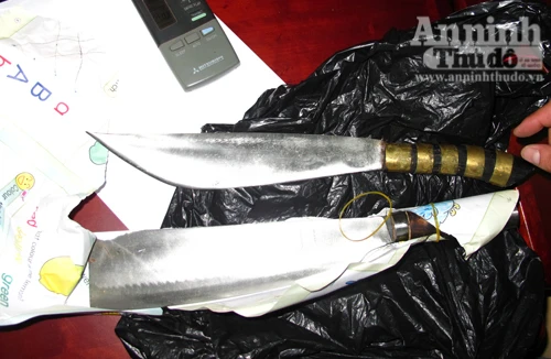 Hai sinh viên bắt gọn kẻ buôn bán “cái chết trắng”