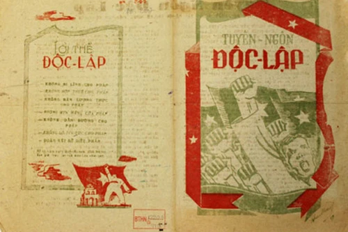 Triển lãm "Sống mãi với Thủ đô"