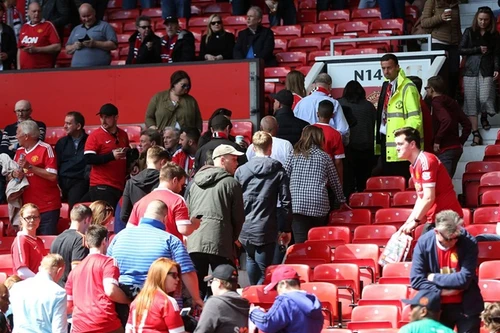 Sự thật lãng xẹt phía sau "báo động đỏ" sân Old Trafford bị cài bom