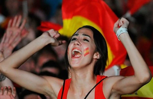 “Thủy triều đỏ” dâng tràn