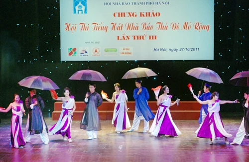 Bán kết “Giọng hát hay người làm báo”