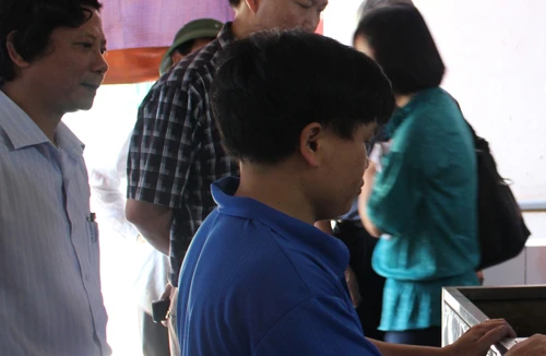 Đình chỉ 3 cơ sở sản xuất nước đóng chai