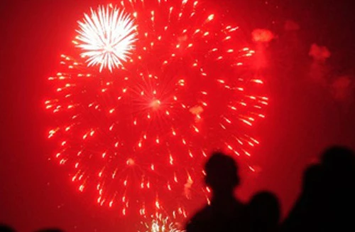 Muốn xem, phải nộp tiền 