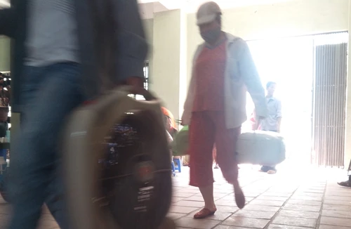 Gắng gượng sau hỏa hoạn 