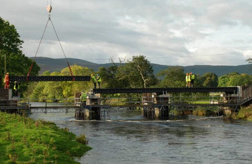 Cầu “tái chế” dài nhất thế giới