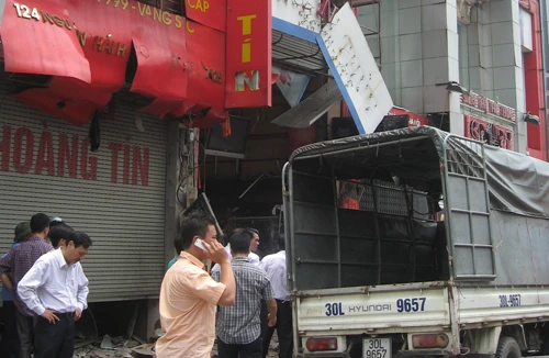 Chi tiết vụ nổ mìn hụt tại một hiệu vàng đường Cầu Giấy