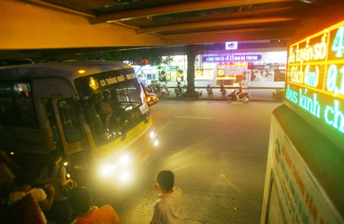 Xây dựng hình ảnh xe buýt văn minh