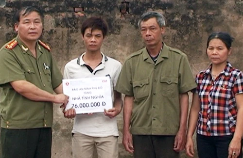 Tặng nhà tình nghĩa tại huyện Chương Mỹ