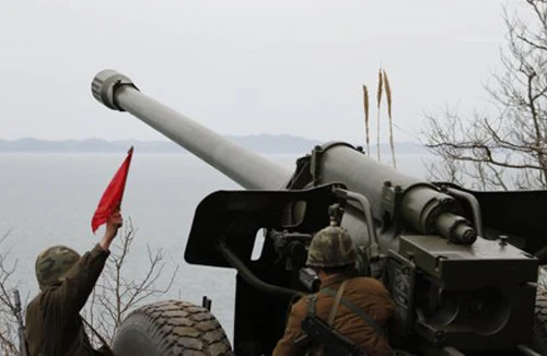 Triều Tiên tập trận bắn đạn thật