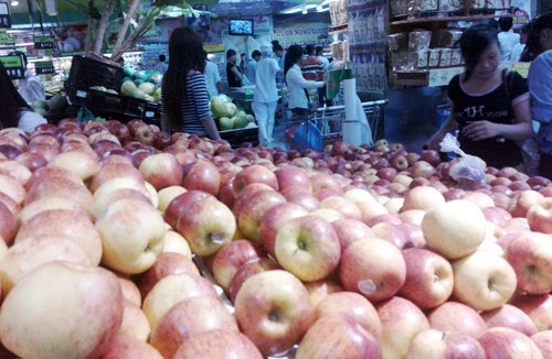 Khó kiểm soát hoa quả Trung Quốc