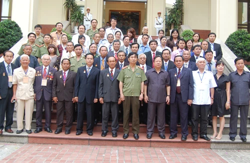 Bộ Công an tăng cường quan hệ hữu nghị Việt - Lào