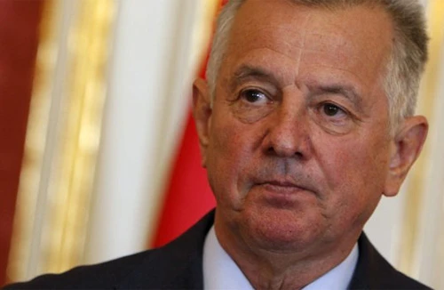 Tổng thống Hungaria có thể phải từ chức vì đạo văn