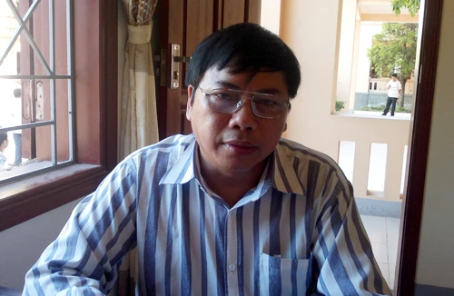 Dùng 5 điện thoại, kẻ có 2 lệnh truy nã vẫn bị bắt