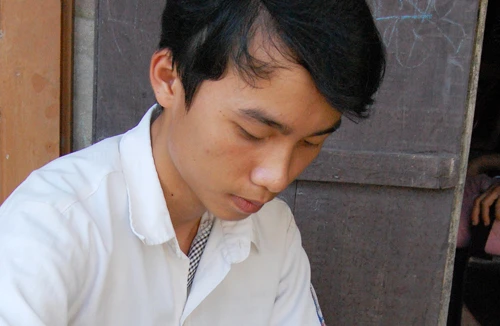 Thủ khoa nhà nghèo Lê Đức Duẩn chính thức trở thành chiến sỹ 