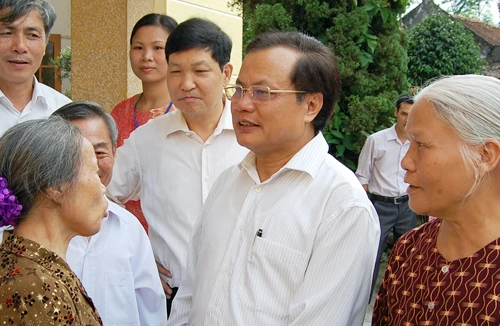 Không để người có công sống quá khó khăn 