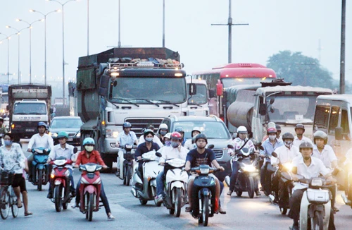 Bộ trưởng Đinh La Thăng giải trình về xử phạt hành chính 