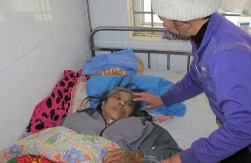 Nỗi đau sau lũy tre làng