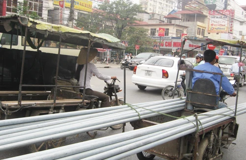 Đề xuất Nhập xe Tuk Tuk: Có lợi cho ai? 