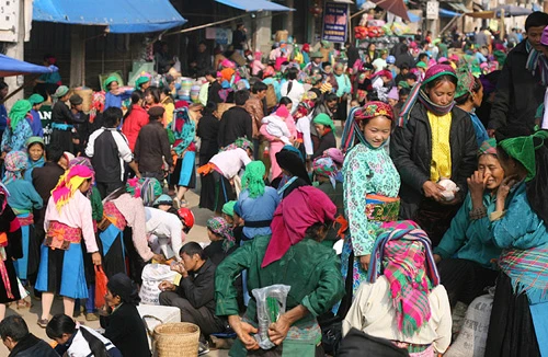 Đoản khúc khèn Mông