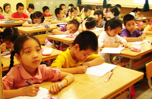 Quỹ phụ huynh thu chi sai phải trả lại