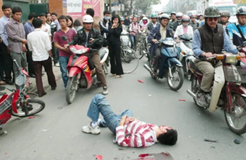 Nghề săn... xác chết: Thú vui quái đản