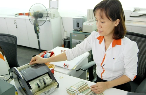 Thị trường vàng, USD: “Tâm lý bầy đàn” bị đẩy lui