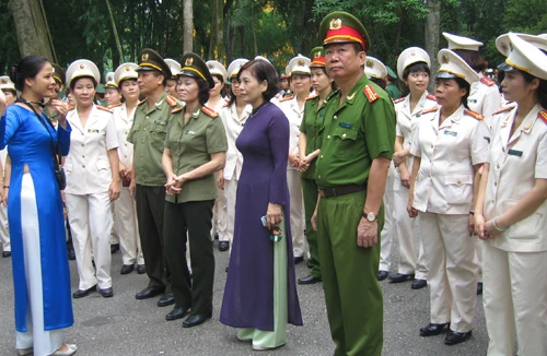 Phát huy truyền thống và trách nhiệm nữ CBCS Công an Thủ đô 