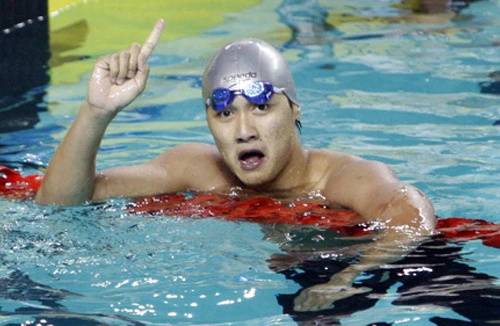 Căn bệnh kinh niên của thể thao Việt Nam: Đã nghèo còn “tiêu hoang” 